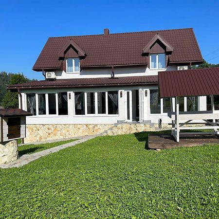 Вілла Смерекова Хата Pilipets Esterno foto
