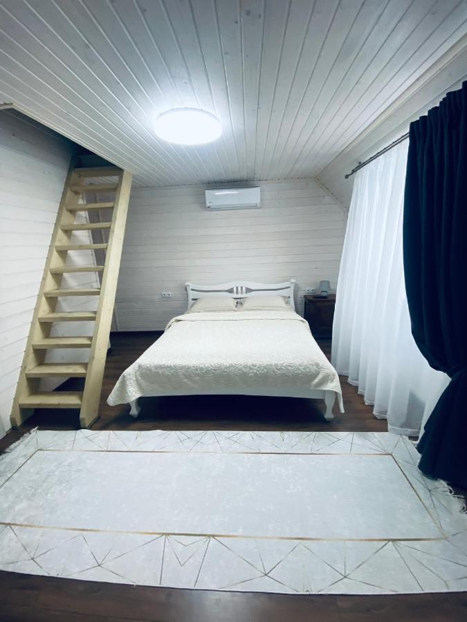 Вілла Смерекова Хата Pilipets Esterno foto
